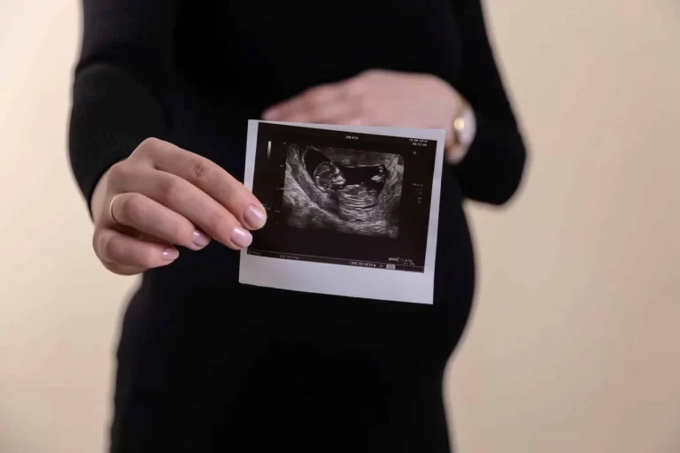قلب جنین کی تشکیل می‌شود؟ تغذیه مادر و علائم تشکیل